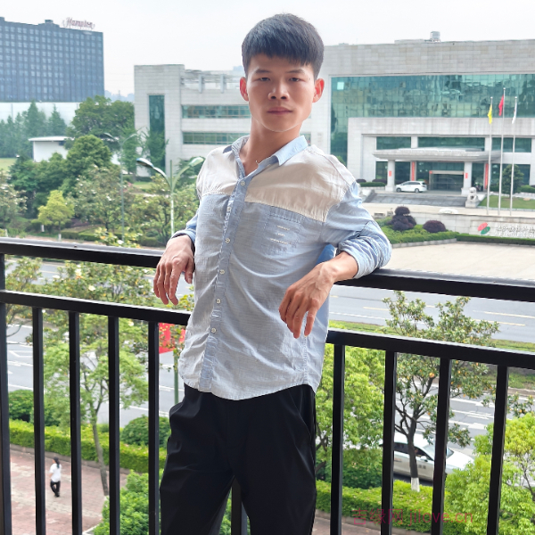 湖南28岁单身帅哥真诚找对象-珠海征婚相亲网