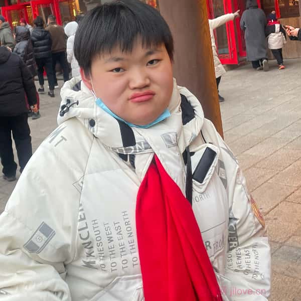 天津23岁单身美女真诚找对象-珠海征婚网