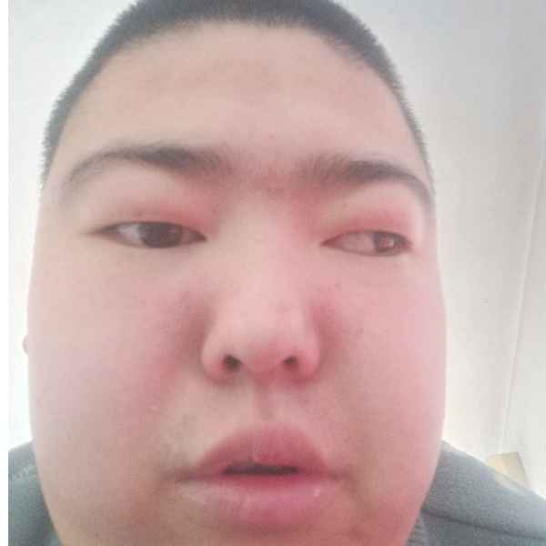 23岁岁内蒙古单身帅哥 - 珠海吉缘网