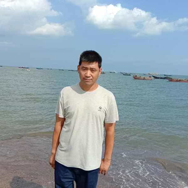 44岁岁辽宁单身帅哥 - 珠海吉缘网
