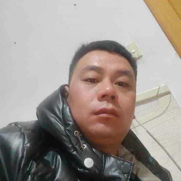 35岁岁河北单身帅哥 - 珠海吉缘网