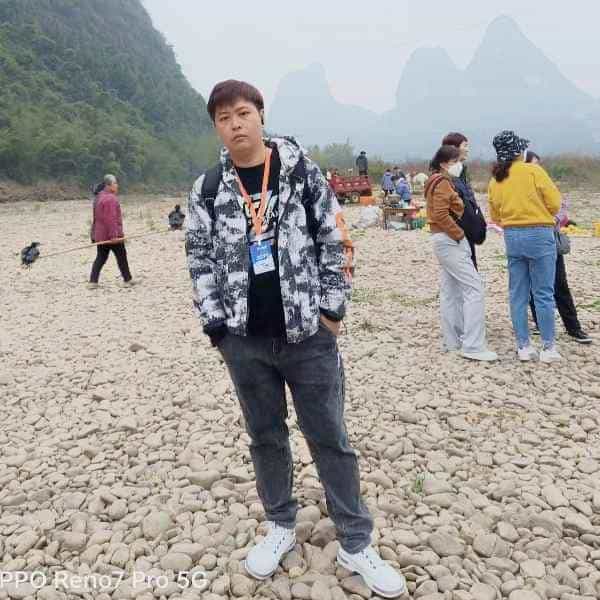 35岁岁浙江单身帅哥 - 珠海吉缘网