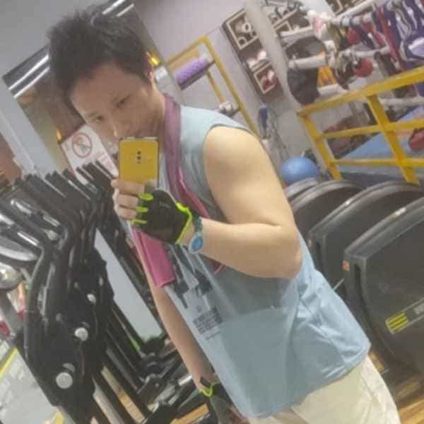 37岁岁广东单身帅哥 - 珠海吉缘网