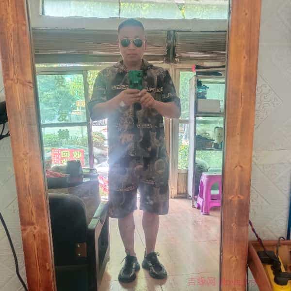 39岁岁贵州单身帅哥 - 珠海吉缘网